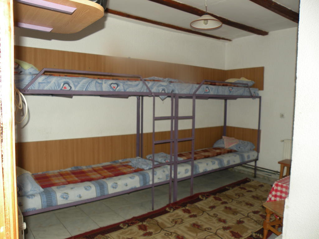 Camping Paradisul Soferilor Onesti Room photo